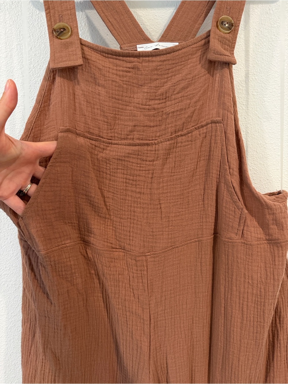 Ces Femme cotton Wide-Leg Cargo Jumpsuit in Rust/camel Brown - Picture 5 of 10